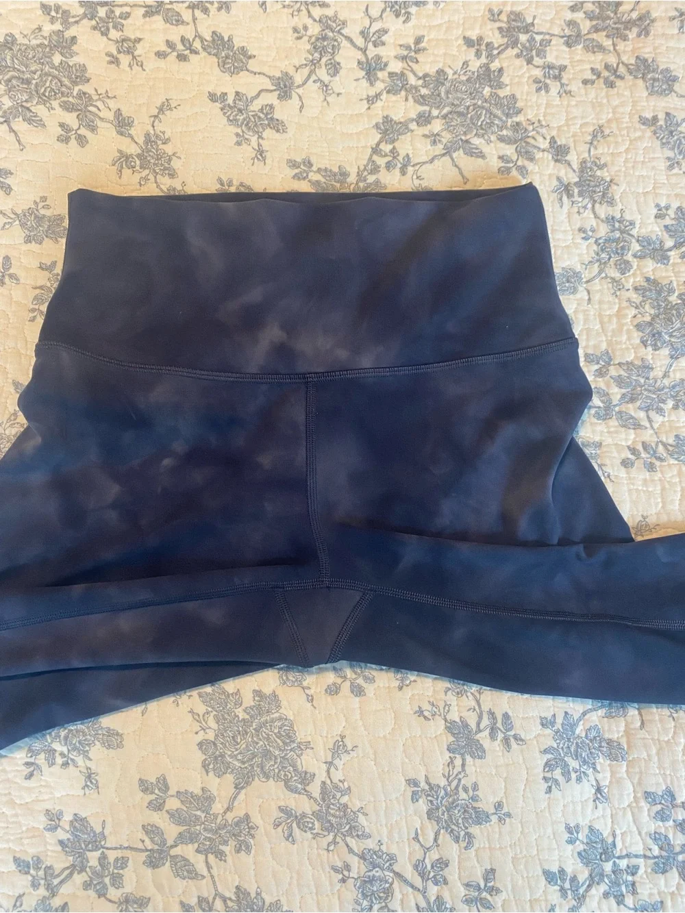 Lululemon Wunder Train High-Rise Tight 25” Blue Diamond Dye Size 6